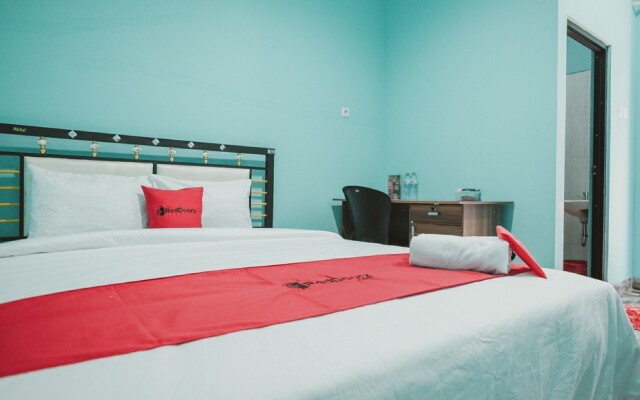 RedDoorz near RSUD Koja