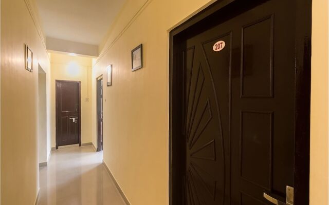 OYO 9671 Hotel Rudraksh Inn