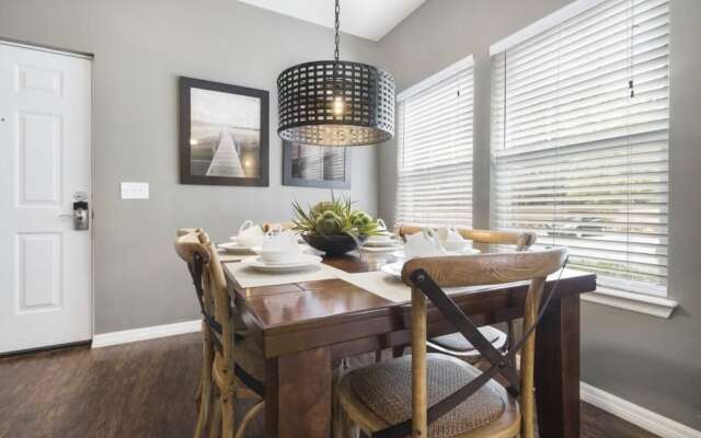 Villa Natalia - Lucaya Village