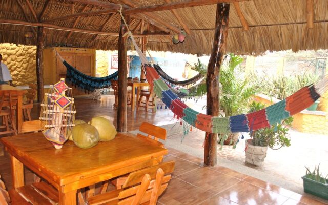 Hostal Castillo Del Mar - Hostel