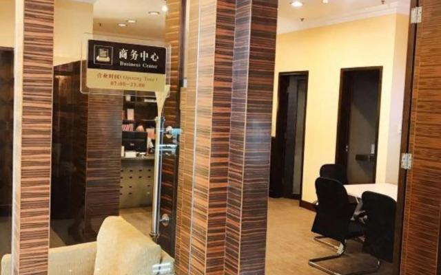 YahaoZhenxuan Hotel (ZhangJiaGang Shopping Park Branch)
