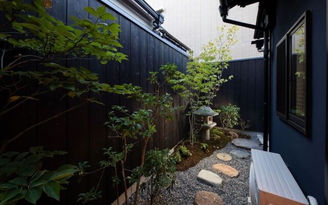 Kanade Kyotoekiminami