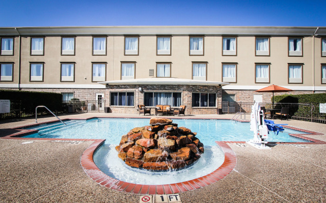 Holiday Inn Express Hotel and Suites Nacogdoches by IHG
