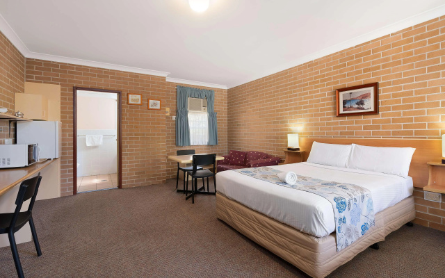 SureStay by Best Western New Inn Richmond – Guest Rooms – Sydney