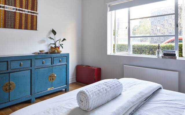 Stylish 1 Bedroom Apt 5 Minutes To Melbourne CBD