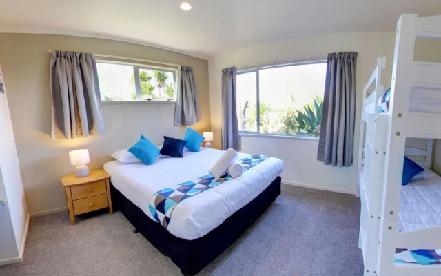 Russell Top 10 Holiday Villas