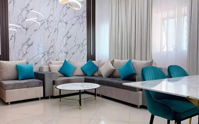 Lux High Rise Marina Apartment
