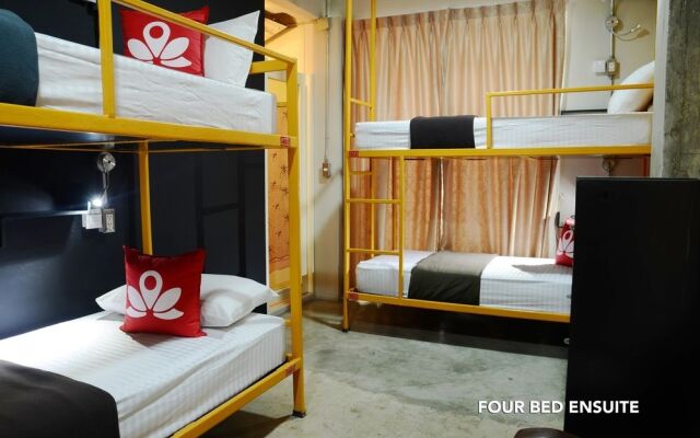 ZEN Hostel Silom 14