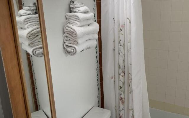 Sugarloaf Mountain Motel