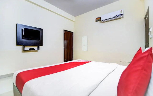 Oyo Flagship 28716 Panchasheel Enclave