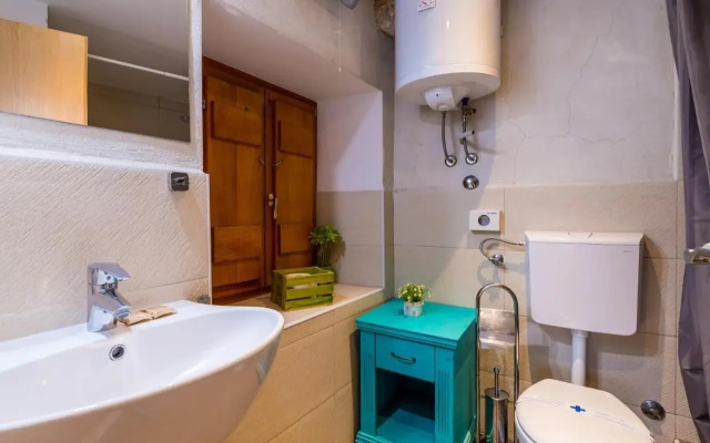 Historical City Center Apartment