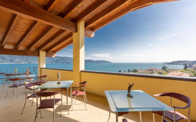 Hotel Meandro - Lake View