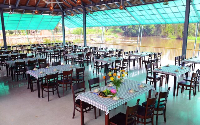 Lang Noi Tan Lap Hotel