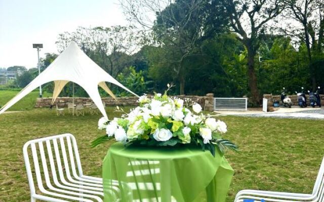 Fantasia Hotel (Weizhou Island Branch)