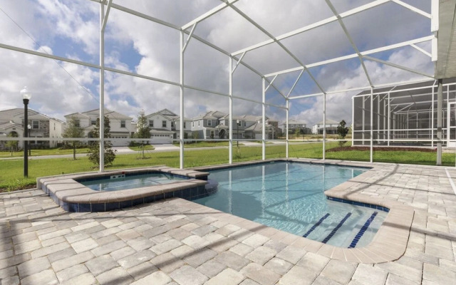 ChampionsGate 8BR Pool Home wTheater