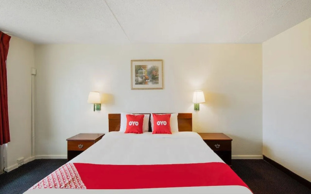 Econo Lodge at the Park