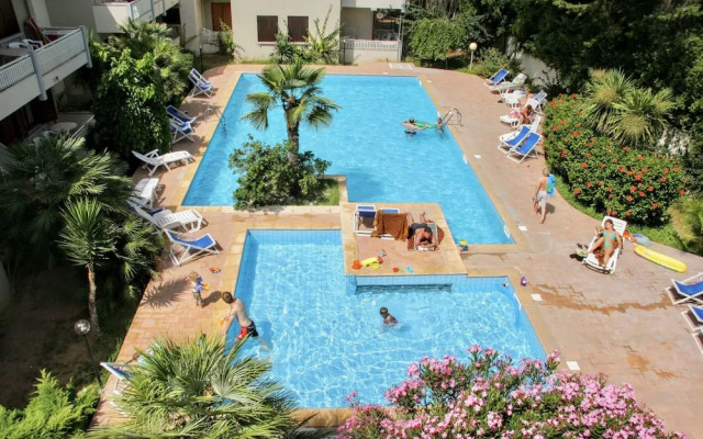 Residence with pool in Alghero