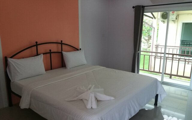 Samsiri Resort Korat by OYO Rooms