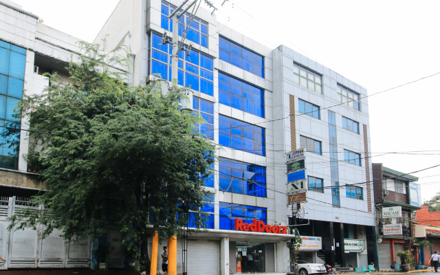 RedDoorz Plus @ San Marcelino Malate