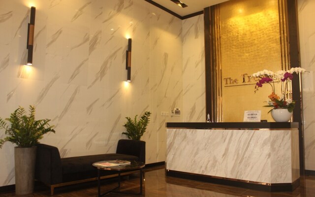 Van Apartment The Tresor