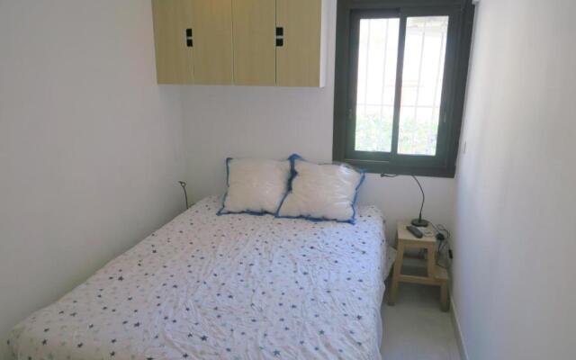 Appartement de standing avec belle terrasse 100m plages