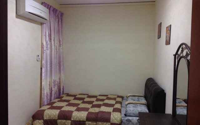 KK Holiday Suites Apartment