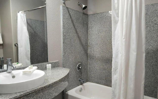 Baymont by Wyndham San Antonio Airport