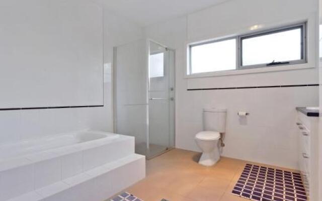 Stenmark 5/3 Poley Cow Lane