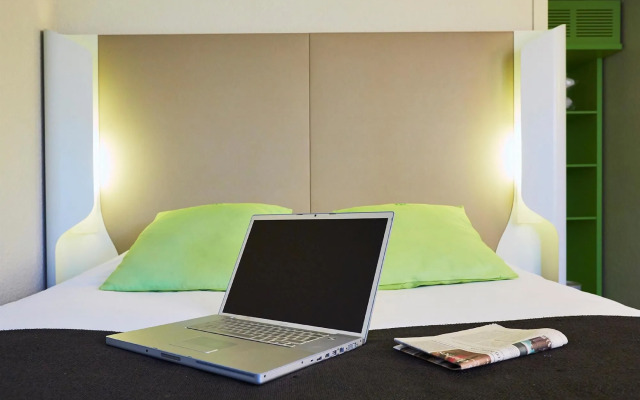 Campanile Versailles - Buc