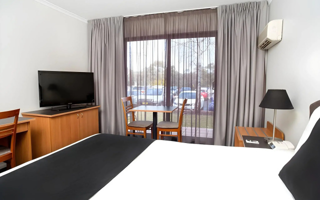 Abode Tuggeranong