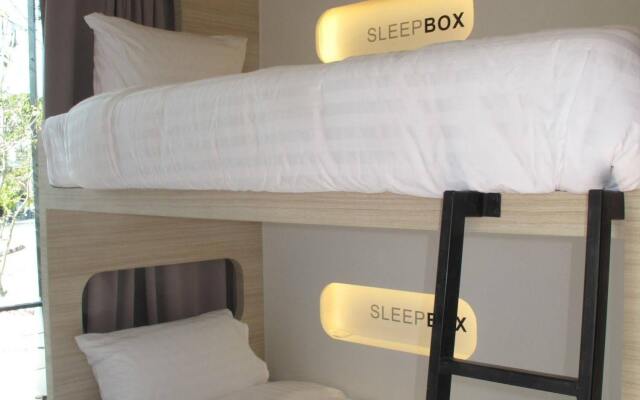 Sleepbox Chiangmai Hotel