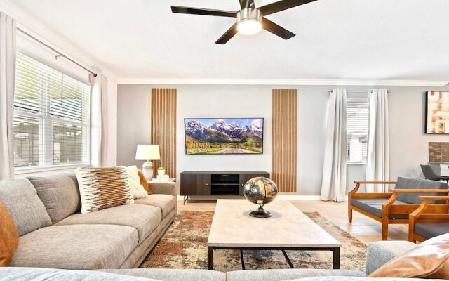 Storey Lake 10br Home Pool/spa/game Room,greenview