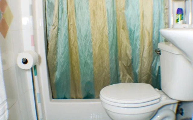 The Covington Houseboat