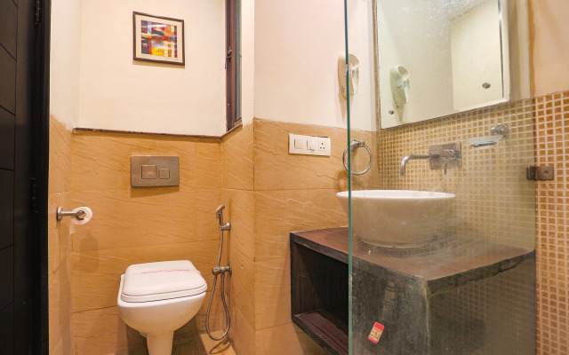 Capital O 605 Hotel Camria