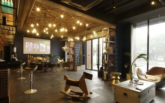 Wuzhen Autumn Joy Art Hotel