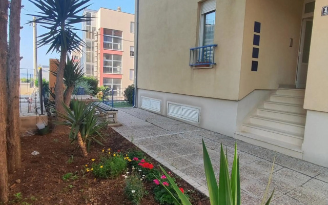 Beach Pearl Apartment