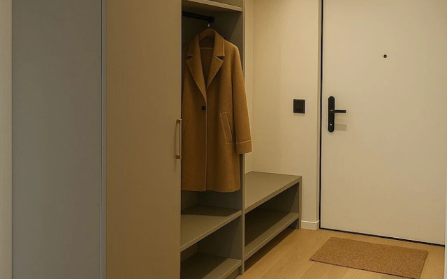 The MYDE Self Check-in Studios