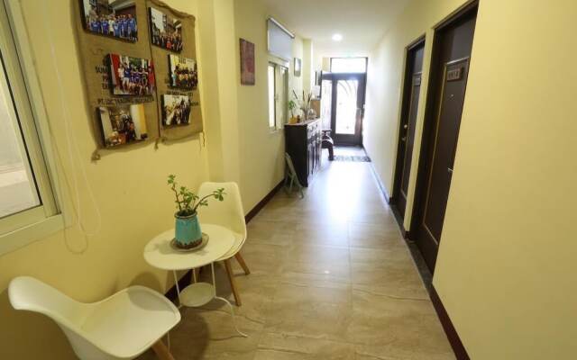 Sanyi Hawthorn B&B