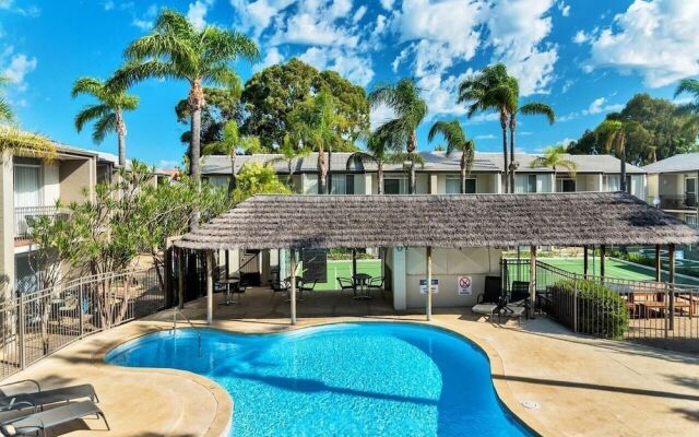 Resort Serviced Apartments - Mandurah