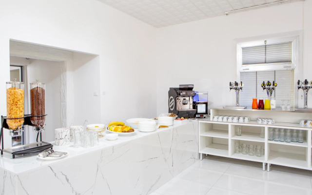 Club Hotel Residence