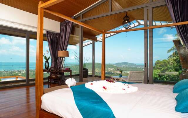 4 Bedroom Sea View Villa Blue overlooking Chaweng