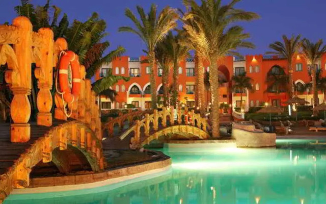 Tropicana Grand Azure
