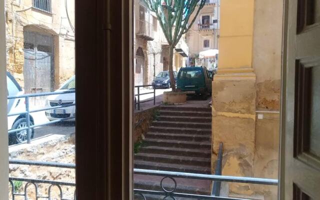 Apartment with One Bedroom in Agrigento, with Wonderful Sea View, Balcony And Wifi - 7 Km From the Beach