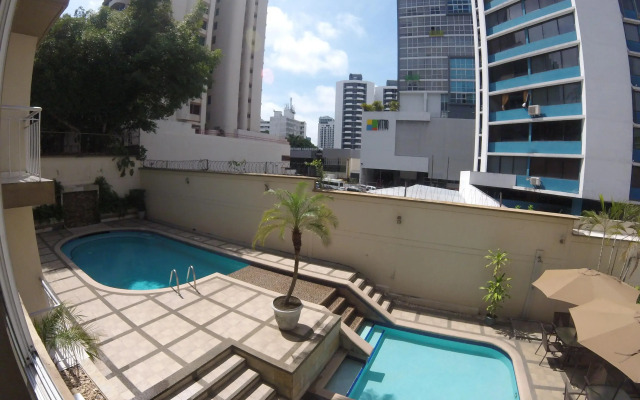 Az-Hotel & Suites