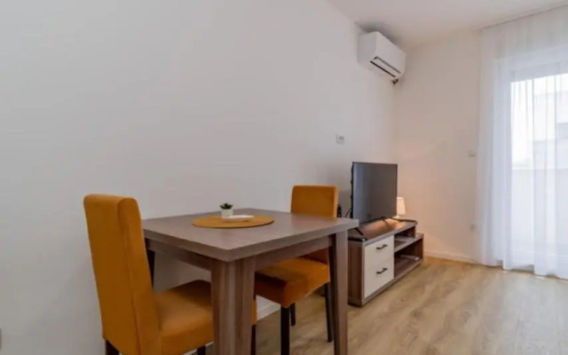 M Apartments