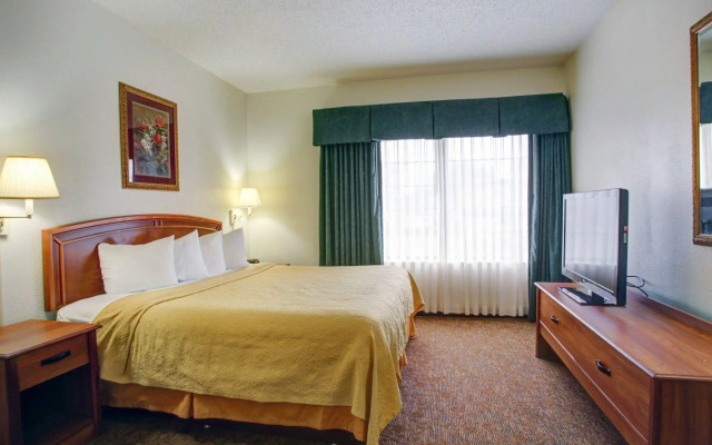 Quality Inn & Suites Airport
