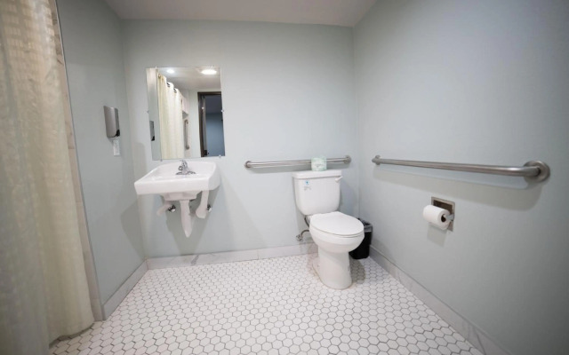 Express Inn & Suites