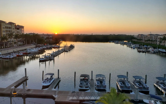 Bayfront Inn Fifth Avenue