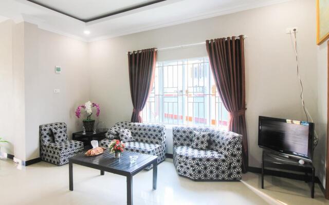 OYO 1653 Fajar Residence