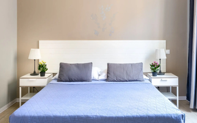 AmoRoma Suite